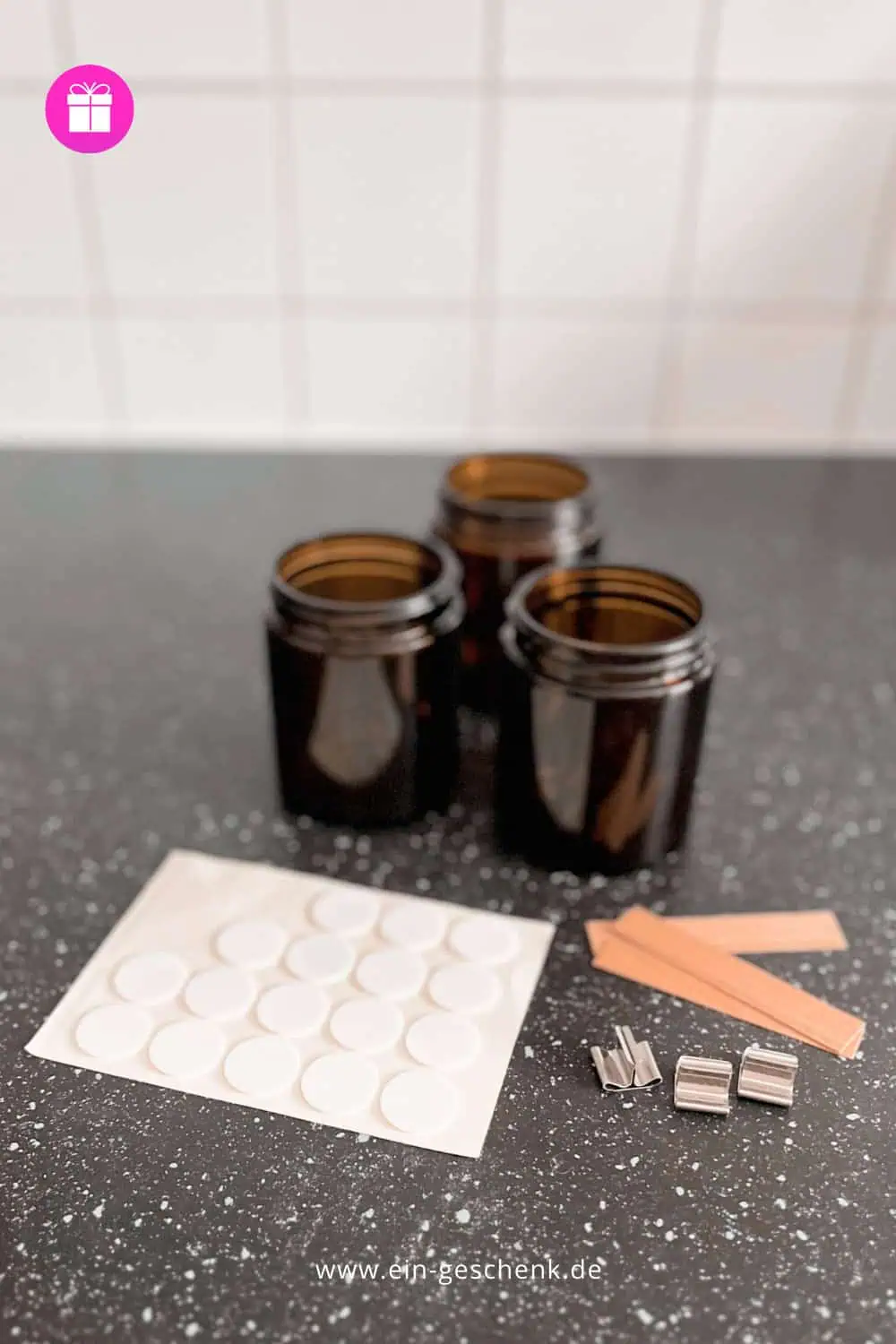 Kerzen gießen Wachsreste & Gläser – Upcycling Kerzen DIY aus Wachsresten nachhaltig