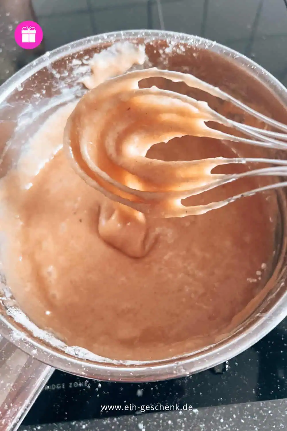 Strawberry-Matcha Blondies Rezept strawberry-matcha blondies