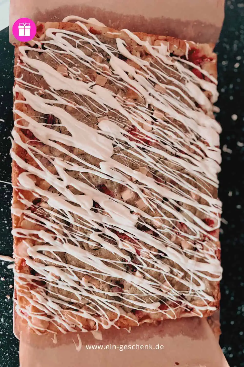 Strawberry Matcha Blondies Strawberry Matcha Blondies