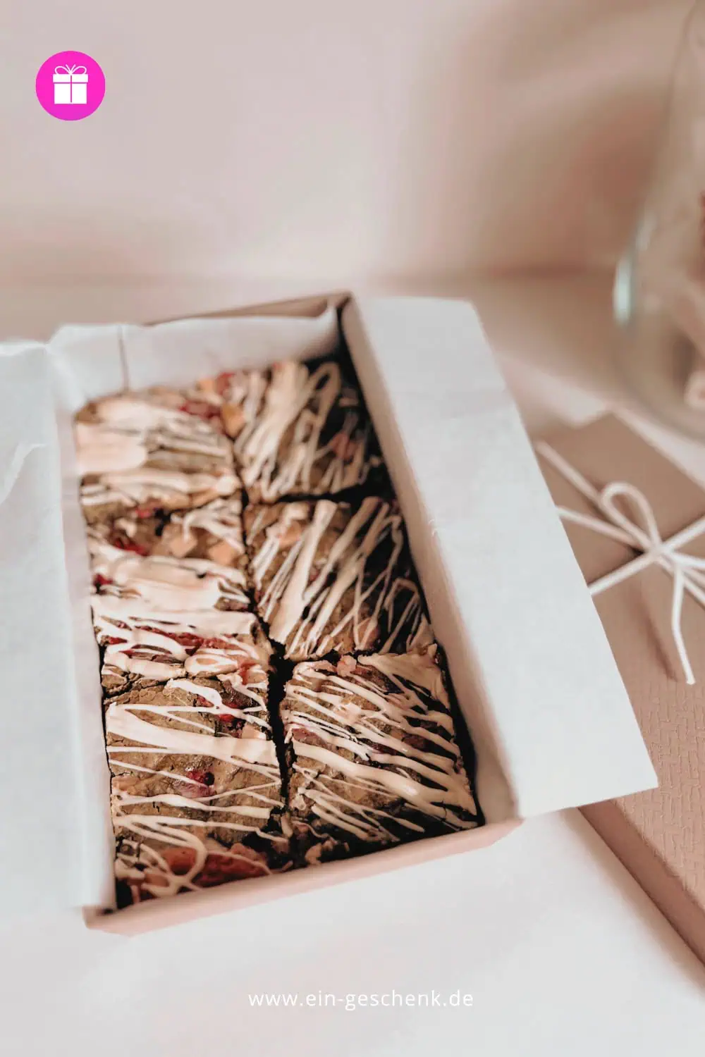 Strawberry Matcha Blondies Strawberry Matcha Blondies