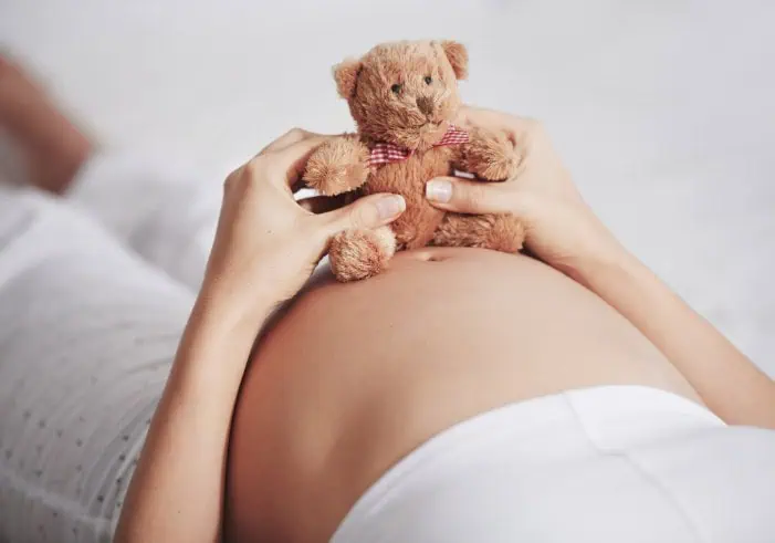 Geschenke zur Geburt für die Mutter – 15 liebevolle & sinnvolle Ideen!