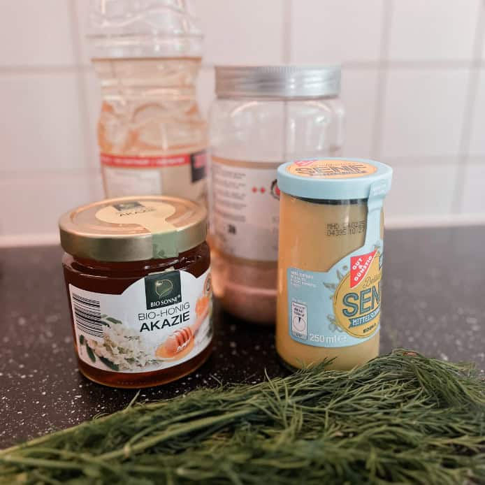 Mitbringsel zum Grillen Honig Senf Dill
