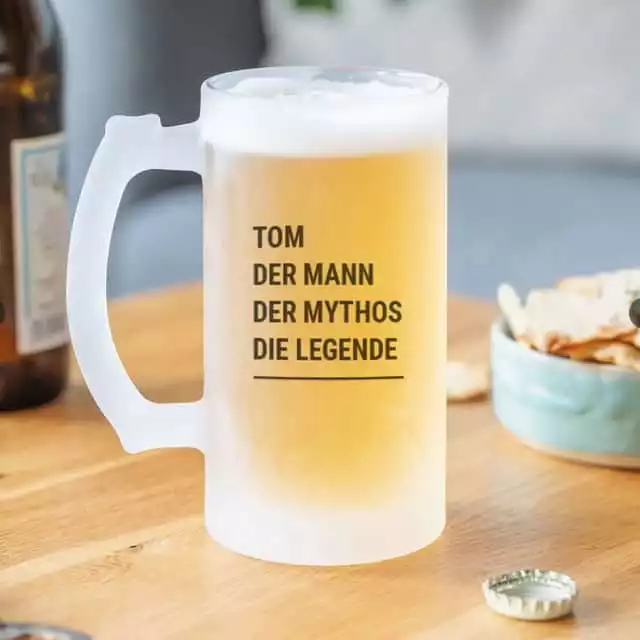 Personalisierbarer Bierkrug mit Namen und Eigenschaften