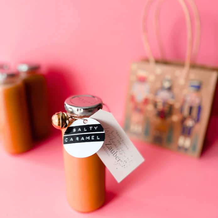 Verpacktes Salty Caramel mit Anhänger